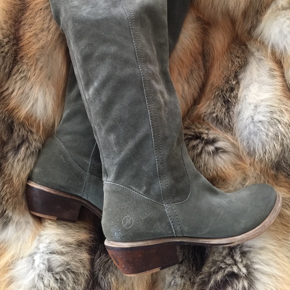 📌📌📌SOLD📌📌📌ARMY GREEN TALL SUEDE BRONX BOOTS - Picture 4 of 7